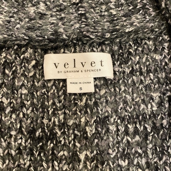 Velvet by Graham & Spencer Knit Dark Gray Tweed Pattern Long Cardigan, Small. - Picture 6 of 11